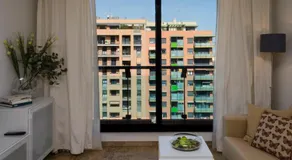 ApartUP Francia Views - Image 3