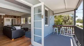 UrbanStyle Claremont Apartment - Image 4