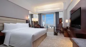 Grand Sun City Hotel-Located city center Metro Access - Image 2