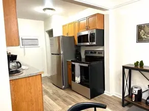 Pontiac Family-friendly 3br 3 Bedroom Home - Image 4