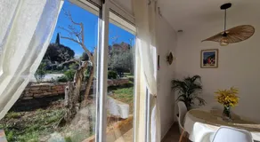 Logement cosy avec piscine chauffée, jacuzzi, jardin et climatisation - Image 4