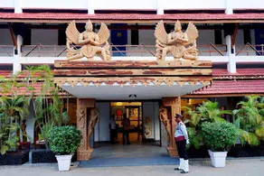 Palm Beach Hotel & Resort - Image 2