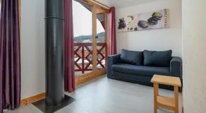 Chalet mit beheiztem Pool, Grill und Terrasse | Bergblick - Image 2