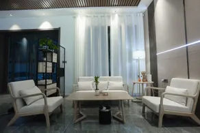 Dayin Cinema Homestay - Image 3