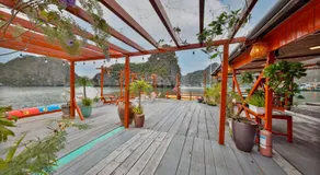 Cat Ba Fishing Village Bay House - Image 3
