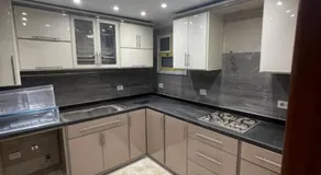 برج زيزينيا - Image 3