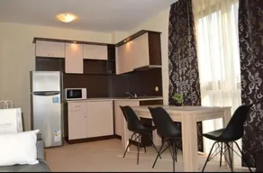 Amphora Palace Apartment Complex - Image 2
