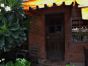 BRICKHOUSE Ayutthaya Guesthouse EST 1986 - Image 1