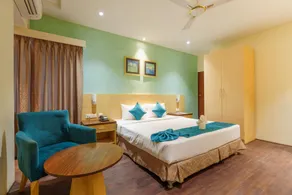 The Platinum Hotel - Image 2