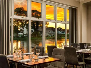 London Thames Lodge by Palette Resorts - Image 4