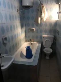 Creme Suites Hotel - Image 4
