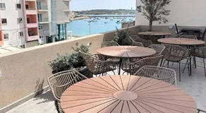 The Beach House - Image 4