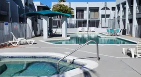 Las palmas Hotel Tucson - Image 2