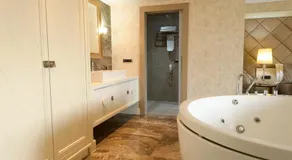 Taba Luxury Suites and Hotel - Image 4