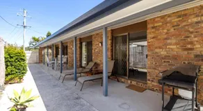 Pet Friendly / Stroll to the Beach - Image 4
