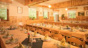 Farm Stay Loger - Image 2