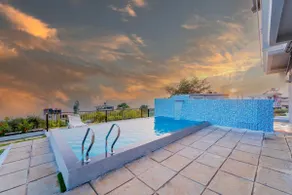 Momentous Villa & Rooms - Image 4