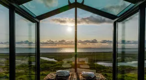 Panorama Glass Lodge WEST - Image 3