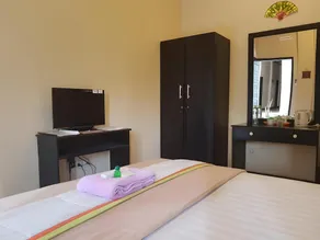 Jayaphita Guest House - Image 2