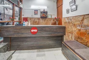 OYO Flagship Hotel Naveen - Image 2