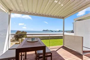 Port Lincoln Beach Front Apartments - Image 4