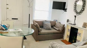 The Salisbury Townhouse - Image 2