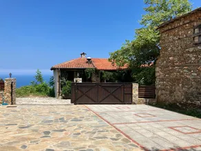 Melofegaro Guesthouse - Image 4
