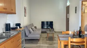 Room 2 - Image 3