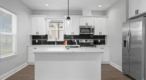 Instant Stay 3 bedroom 4 beds 2bath! 15 min from downtown, medical center, convention center, Toyota center, and aquarium! - Image 5