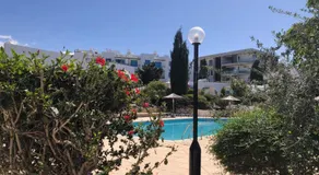 Elegant beachside apt - 1 min walk to Venus beach - Image 3