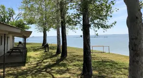 Oasis Lake Buchanan - Image 4