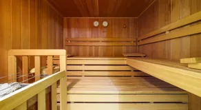 Design Villa mit Sauna & Garten - Image 4
