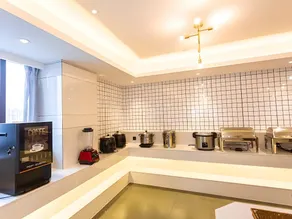 GreetTree Inn Jieshou Renmin Road Guozhen Plaza - Image 4