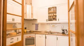 Classic Lisbon Downtown Apartment - Image 4