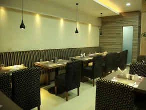 Hotel Nakshatra Inn - Image 4