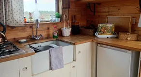 Beautiful idilic stay at The Box - Image 3