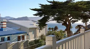 Penguin Haven . Luxury 2 bedroom, Boulders Beach. - Image 4