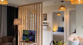 Farr Bay Inn - Image 2
