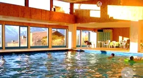 Chalet Alpin, central et parking - Image 4