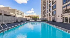 Landing Beautiful 1BD Game Room Pool - Image 3