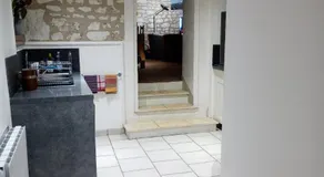 Maison spacieuse à Assay avec jardin et cheminée - Image 5
