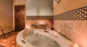 Casa de férias 'Los Placeres Del Paladin' com vista para a montanha, terraço e ar condicionado - Image 2