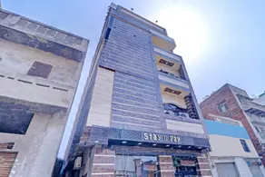 OYO 73806 Stay N Pay Hotel - Image 3