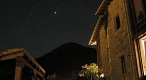 O Olmares Manor House em uma aldeia de montanha nos Picos De Europa - Image 4