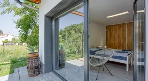 Lovely Cottage with Jacuzzi - Image 2