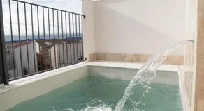 Kinderfreundliches geräumiges Ferienhaus mit privatem Pool, Garten und Terrasse | Stadtblick | Haustierfreundlich - Image 3