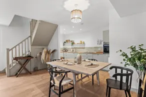Luxury private courtyard cottage - Image 3