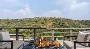 SaffronStays Moringa Valley - Oak Villa - Image 4
