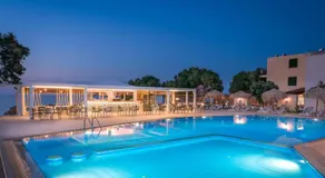 Alexia Beach Hotel - Image 3