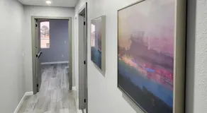 Peaceful Midtown Apartment with Gym and Parking - Image 5